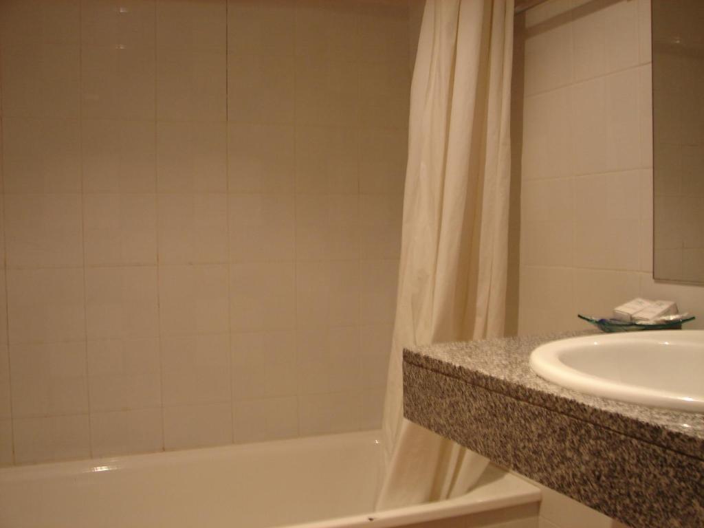 Hostal Del Ripolles Room photo